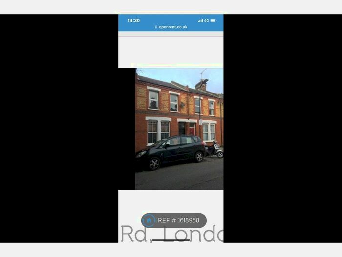 3 Bedroom Flat To Rent In Beck Rd, Hackney, E8