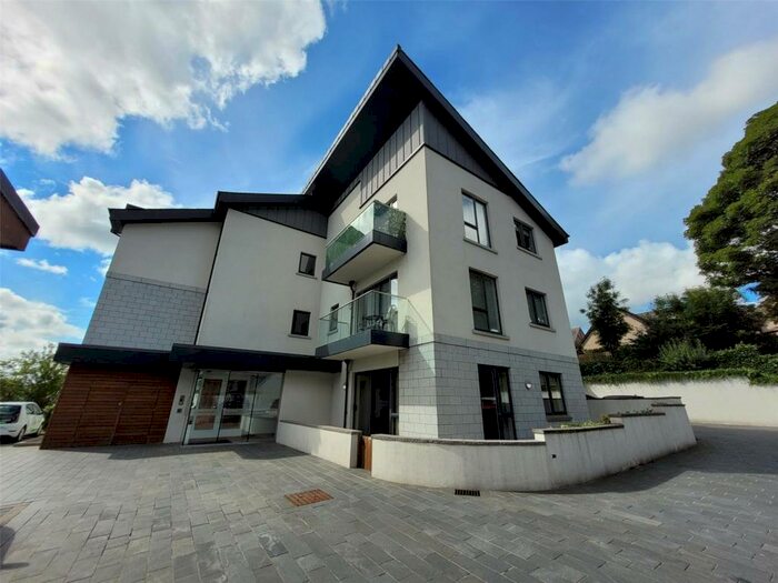 2 Bedroom Apartment To Rent In Oakhill Grange, West End, Aberdeen, AB15