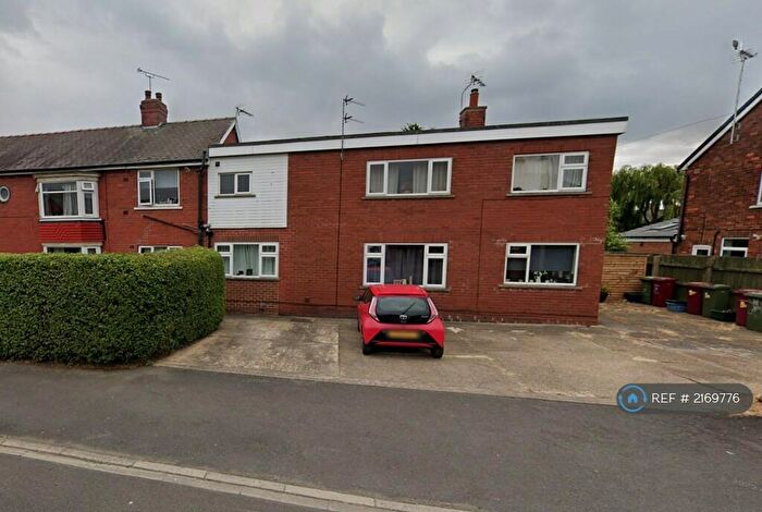 2 Bedroom Flat To Rent In Thomas Road, Scunthorpe, DN17