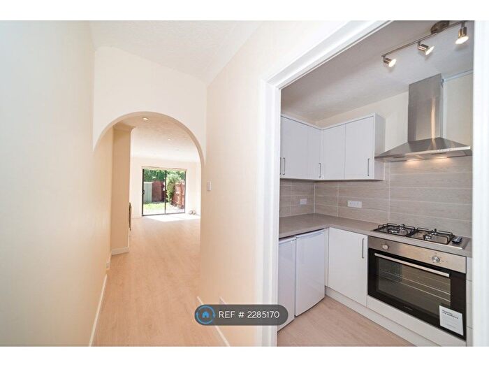 2 Bedroom Semi-Detached House To Rent In Queens Park Road, Romford, RM3