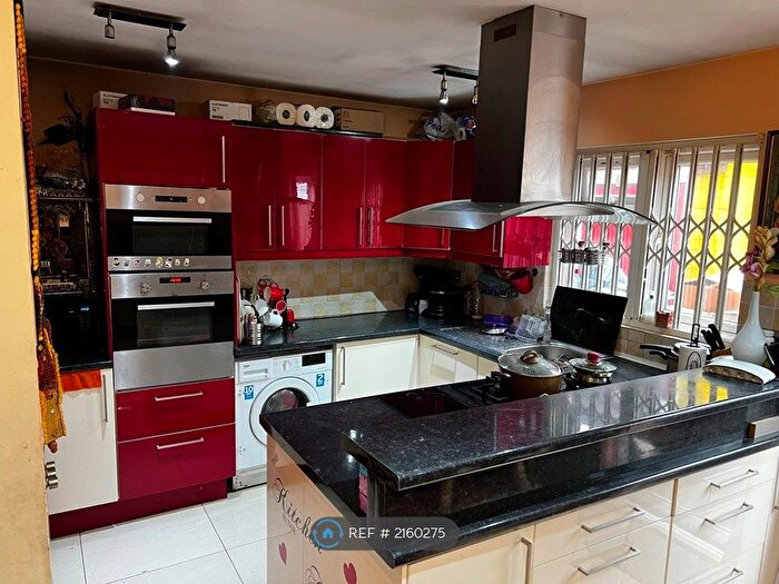 4 Bedroom Semi-Detached House To Rent In Grasmere Avenue, Wembley, HA9