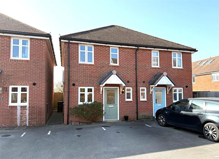 2 Bedroom Semi Detached House For Sale In Oaksheath Gardens, Worthing, BN13