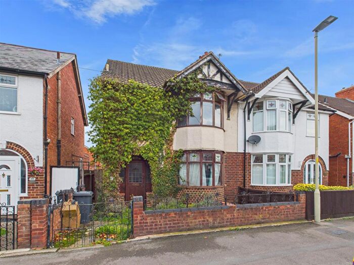 3 Bedroom Semi Detached House For Sale In Calton Road, Linden, Gloucester, GL1