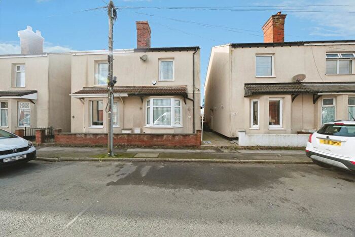 3 Bedroom Semi Detached House For Sale In Lime Avenue, Sutton-in-ashfield, NG17