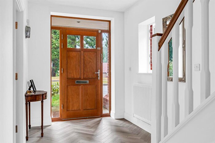 5 Bedroom Detached House For Sale In Frythe Avenue, Welwyn, AL6