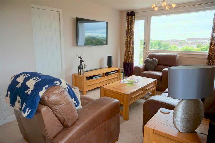 2 Bedroom Flat To Rent In Maxwell Drive, Village, East Kilbride, G74