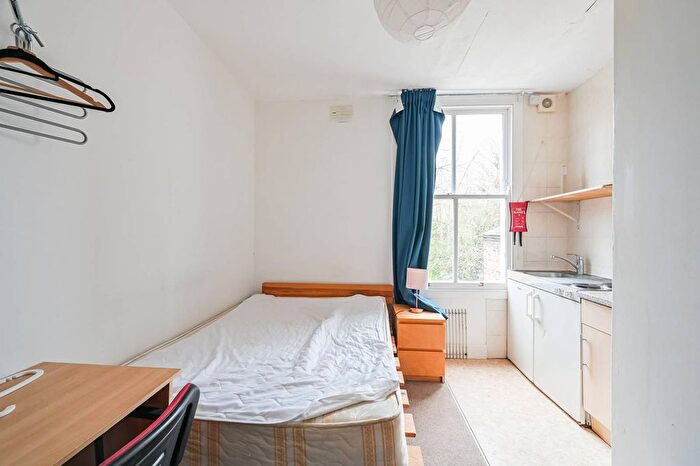 Studio To Rent In Flat, Bryantwood Road, Arsenal, London, N7