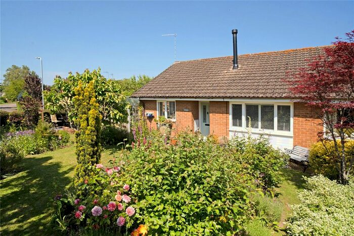 2 Bedroom Semi-Detached Bungalow For Sale In Upper Boddington, Daventry, NN11