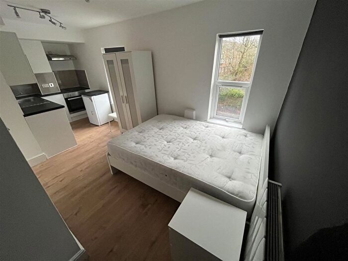 1 Bedroom Studio To Rent In Eccles Old Road, Salford, M6