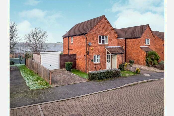 3 Bedroom House To Rent In Ritchie Close, Cotgrave, NG12