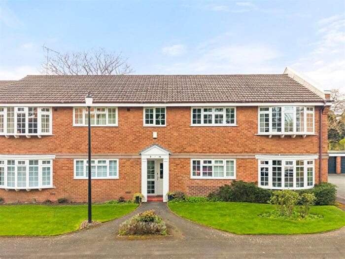 2 Bedroom Apartment For Sale In Ground Floor Apt, Pinewood Court, Broad Road, Sale, M33