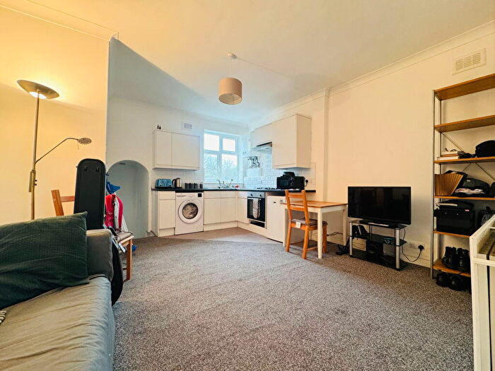 1 Bedroom Flat To Rent In Dalrymple Road, London, SE4