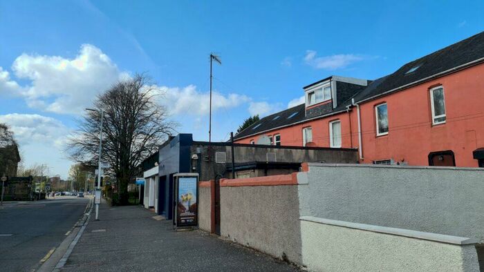 2 Bedroom Flat To Rent In A Glasgow Road, Dumbarton, G82