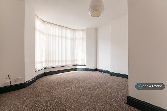 1 Bedroom Flat To Rent In Wyresdale Road, Bolton, BL1