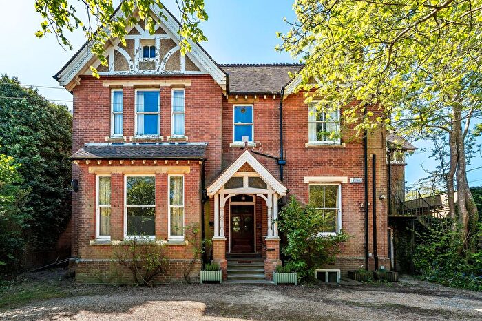 2 Bedroom Flat For Sale In Amherst Road, Tunbridge Wells, TN4