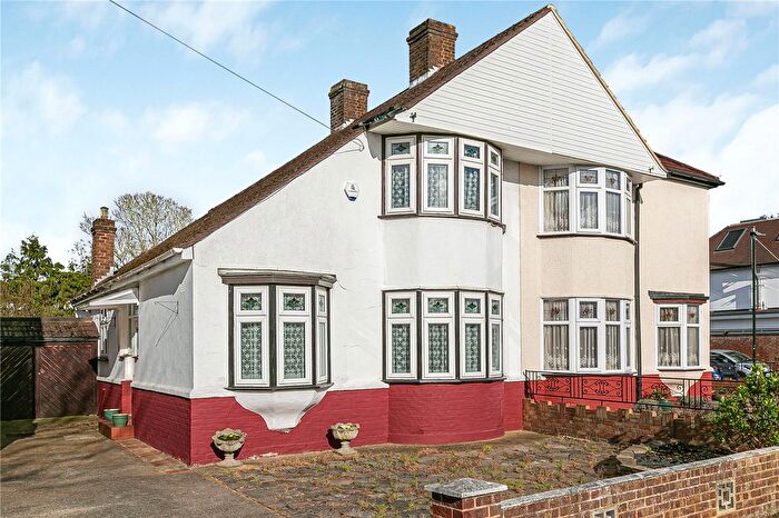 3 Bedroom Semi Detached House For Sale In Waverley Avenue, Twickenham, TW2