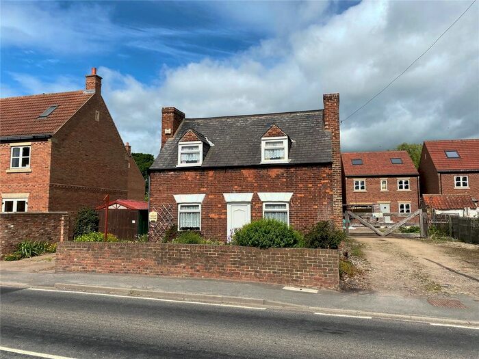 3 Bedroom Detached House For Sale In Poplar Cottage, Burn, Selby, North Yorkshire, YO8