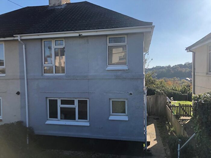 2 Bedroom Semi-Detached House For Sale In Bunkers Hill Road, Dover, CT17