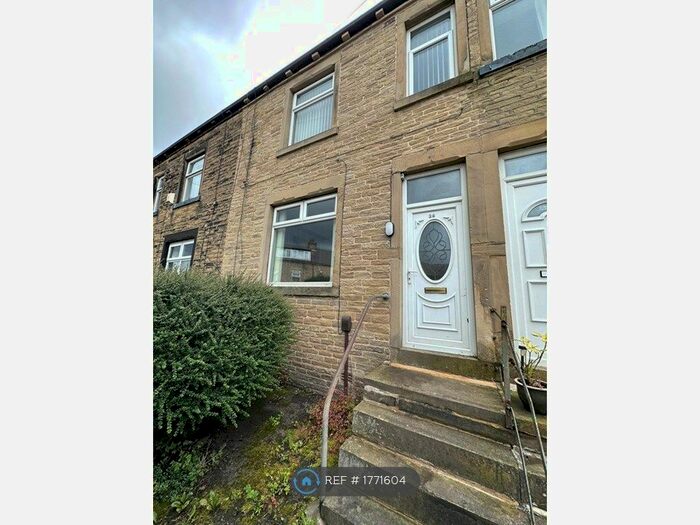 3 Bedroom Terraced House To Rent In Mount Terrace, Bradford, BD2