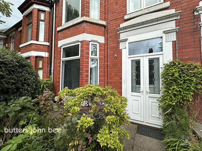 4 Bedroom Terraced House To Rent In Ruskin Road, Crewe, CW2