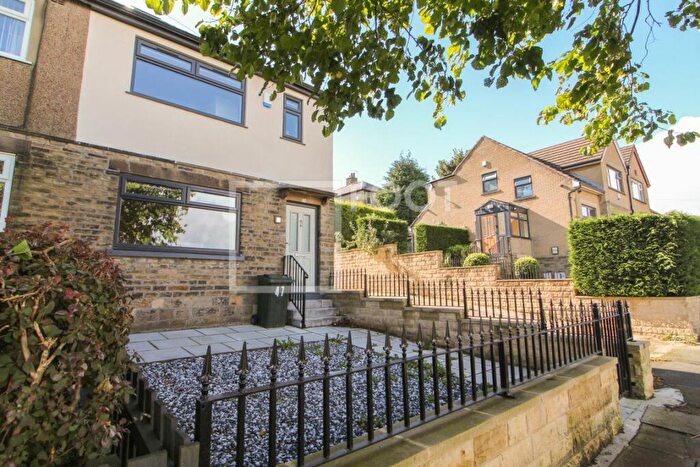 3 Bedroom House To Rent In Serviced Accommodation, Bradford, BD6