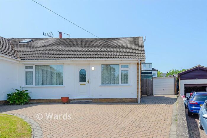 3 Bedroom Semi-Detached Bungalow For Sale In Toddington Crescent, Bluebell Hill Village, Chatham, Kent, ME5