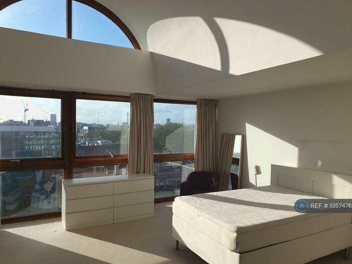 1 Bedroom Penthouse To Rent In John Trundle Court, London, EC2Y