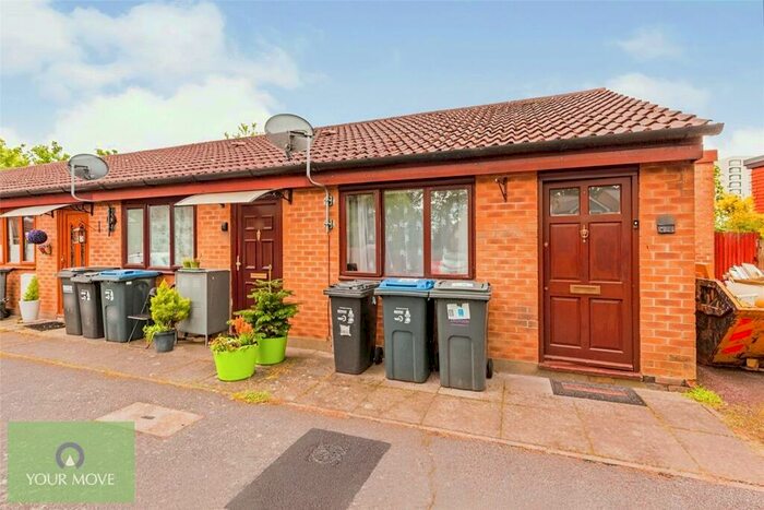 2 Bedroom Bungalow To Rent In Camille Close, London, SE25