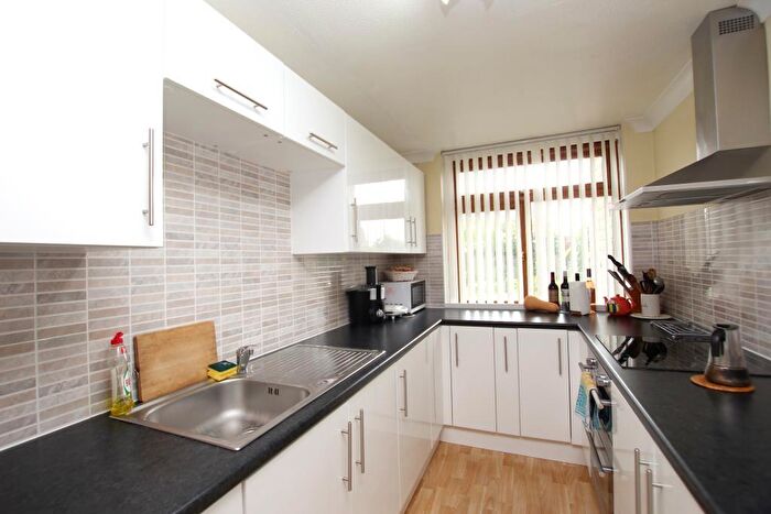 2 Bedroom Flat To Rent In Stanwick Court, Thorpe Road, Peterborough, PE3