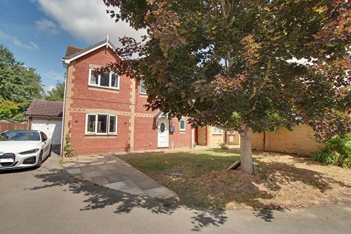4 Bedroom Detached House For Sale In Cypress Close, Doddington, PE15