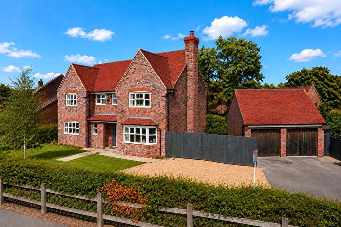 5 Bedroom Detached House For Sale In Pennycress Gardens, Stoke Orchard, Cheltenham, Gloucestershire, GL52