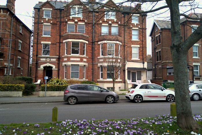 2 Bedroom Flat To Rent In Castle Hill Avenue, Folkestone, CT20