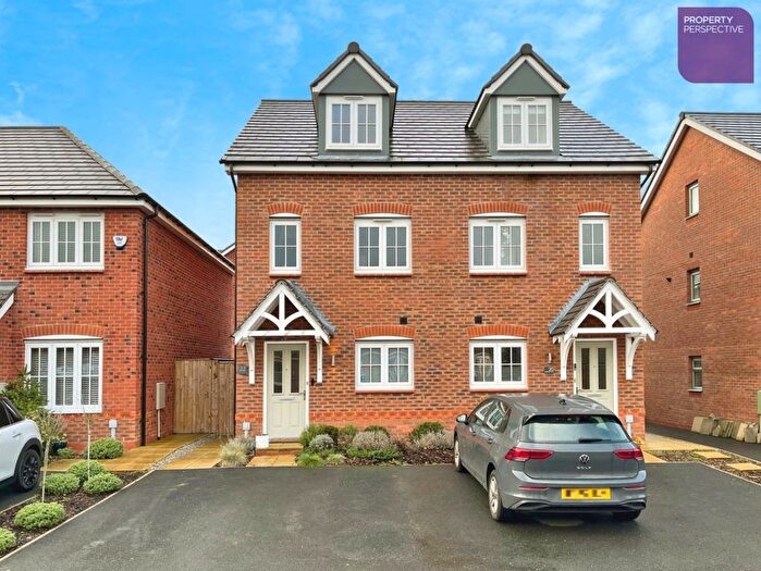 3 Bedroom Semi-Detached House For Sale In Pippin Vale, Appleton, Warrington, WA4