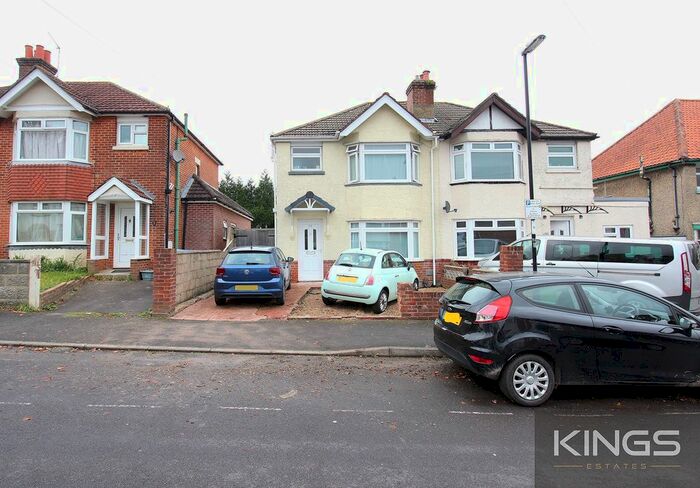4 Bedroom Semi-Detached House To Rent In Kitchener Road, Southampton SO17
