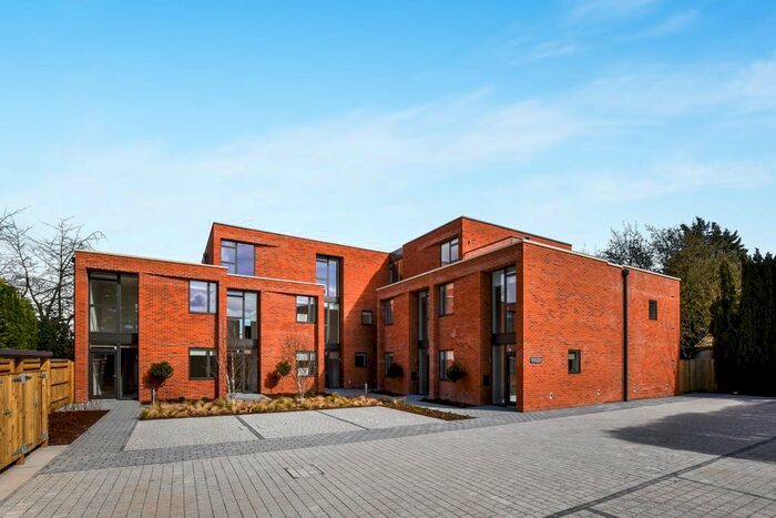 3 Bedroom Flat To Rent In Hill Top Road, Oxford, OX4