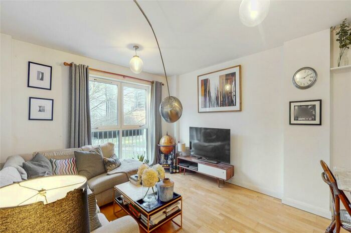 2 Bedroom Apartment To Rent In Wellesley Terrace, N1