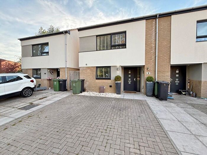 4 Bedroom Semi-Detached House For Sale In Dame Judith Way, Cosham, PO6