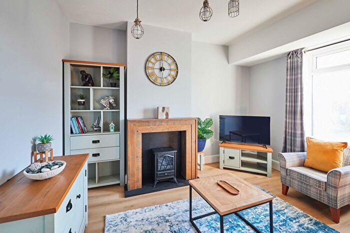 2 Bedroom Flat To Rent In Whitby, YO21