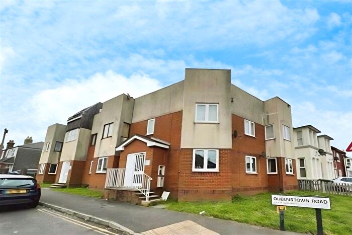 2 Bedroom Flat To Rent In Waterloo Road, Southampton, SO15