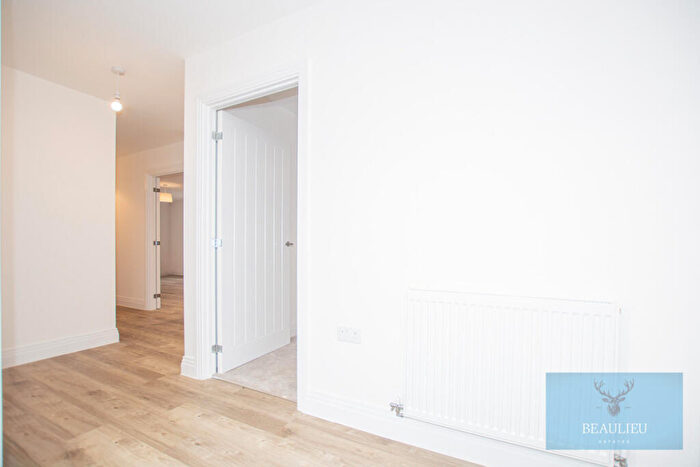 2 Bedroom Apartment To Rent In Louis Faiers Crescent, Chelmsford, CM1