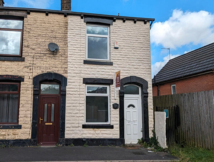 2 Bedroom End Of Terrace House To Rent In Margaret Street, Shaw, OL2