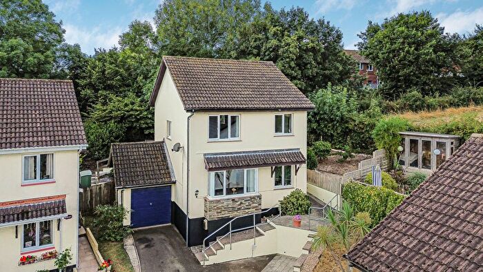 4 Bedroom Detached House For Sale In Haytor Close, Teignmouth, TQ14