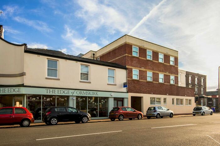 2 Bedroom Flat To Rent In St. Helens Road, Ormskirk L39