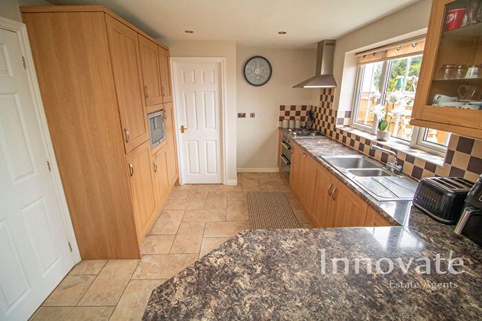 4 Bedroom Detached House For Sale In Mallen Drive, Tividale, Oldbury, B69