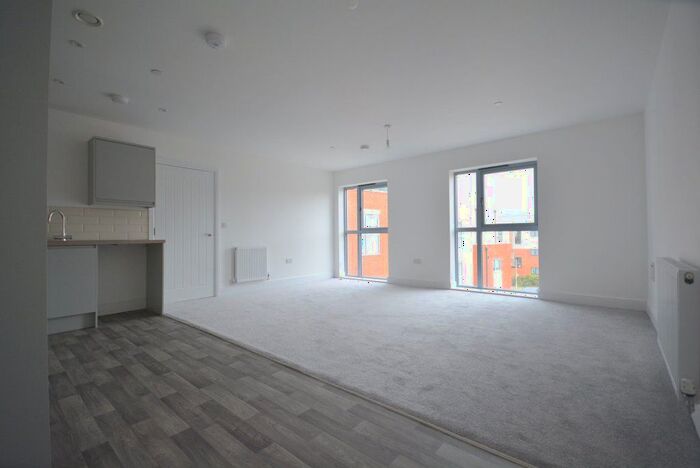 2 Bedroom Flat To Rent In Westcliff House, Sea Road, Westgate On Sea, CT8