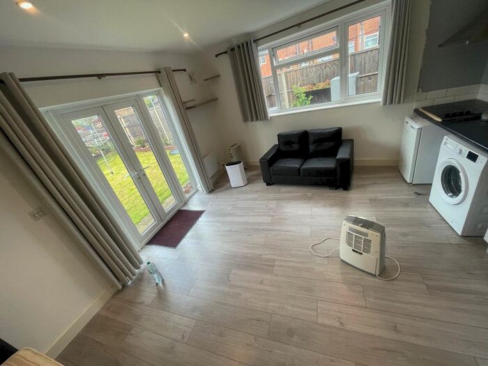 Studio To Rent In Rayners Lane, Pinner, Greater London, HA5