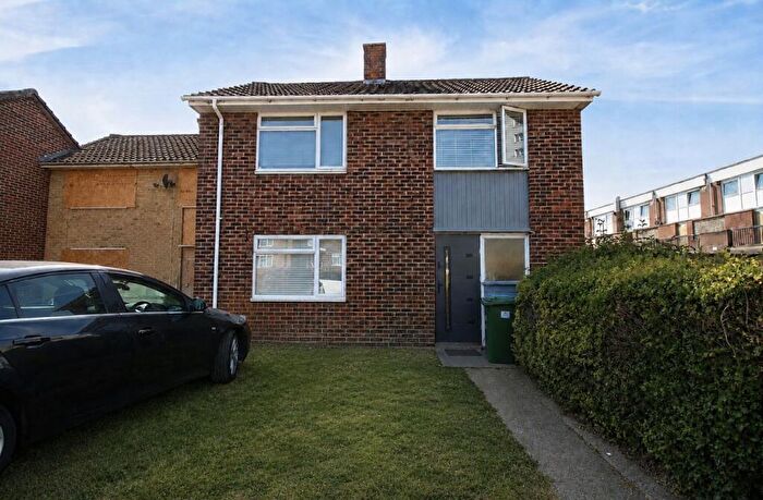 2 Bedroom Semi-Detached House For Sale In Warburton Road, Southampton, City Of Southampton, SO19