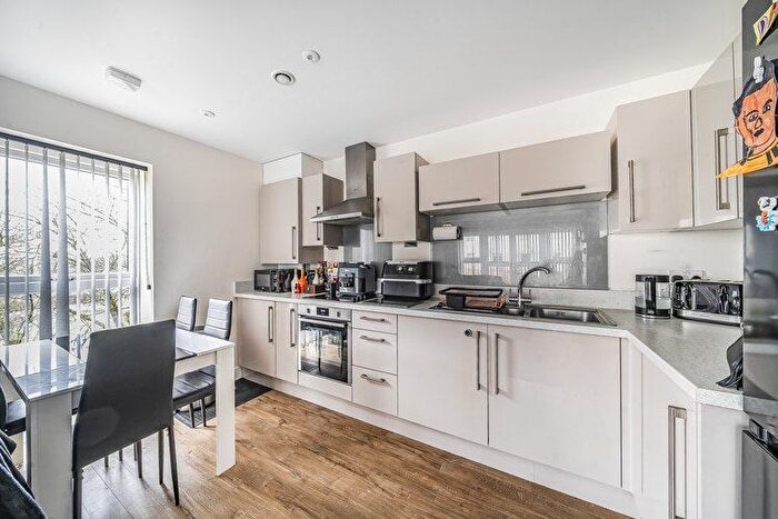 2 Bedroom Flat For Sale In Chilton House, Stevenage, Hertfordshire, SG1