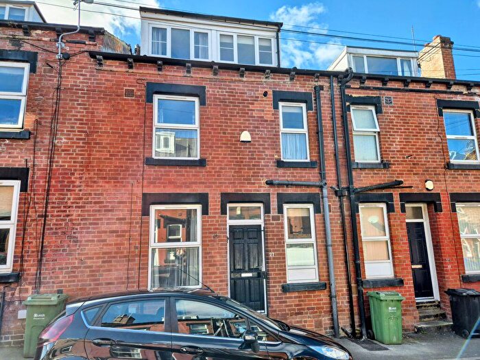2 Bedroom Terraced House To Rent In Harold Mount, Leeds, LS6