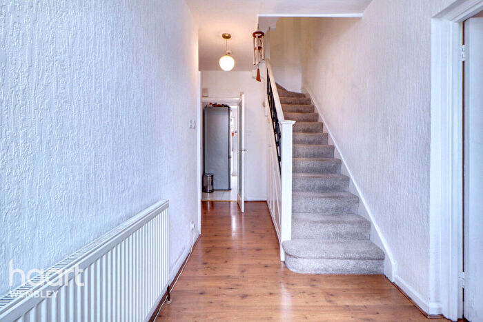 4 Bedroom Semi-Detached House For Sale In Off Ealing Road, HA0